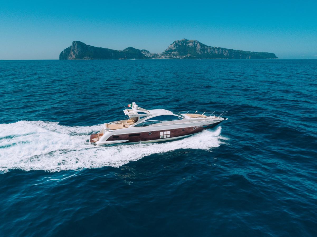 Azimut 62S-10